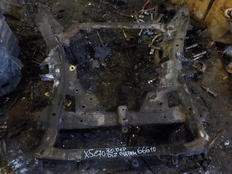 Подрамник BMW X5 E70 (2006—2010) Перед