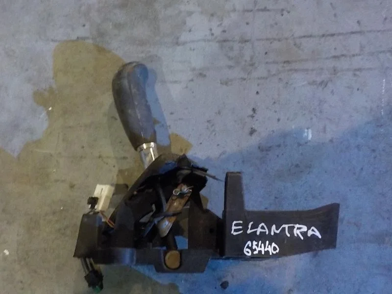 рычаг переключения кпп Hyundai Sonata IV рестайлинг (2001—2012)