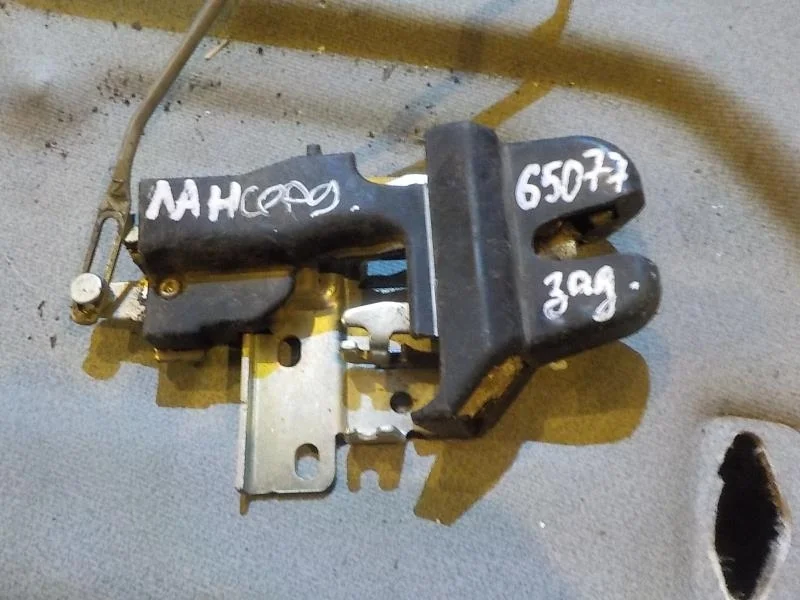 Замок крышки багажника Mitsubishi Lancer IX (2000—2007) Зад