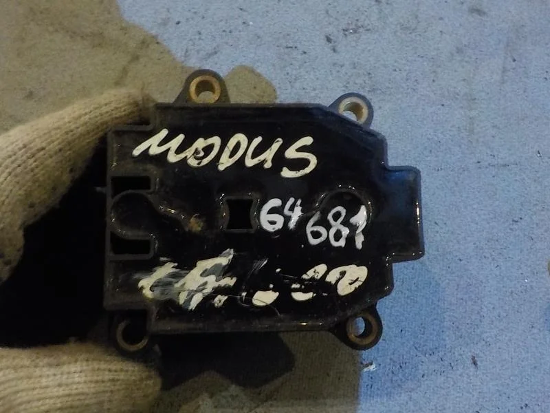 Катушка зажигания Dacia Logan I (2004—2012)