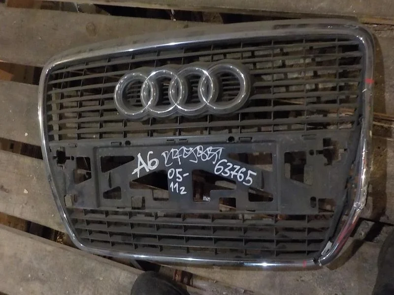 Решетка радиатора Audi A6 C6 рестайлинг (2008—2011)
