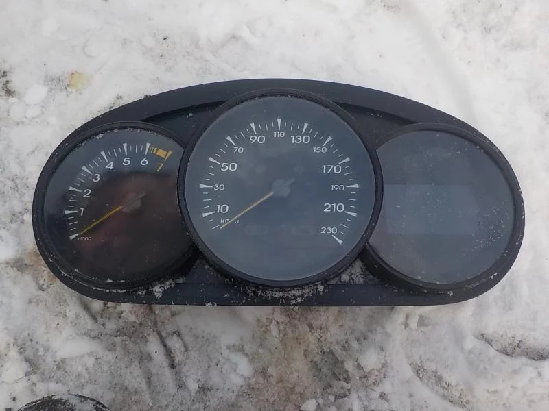 Панель приборов Renault Megane III (2008—2014)