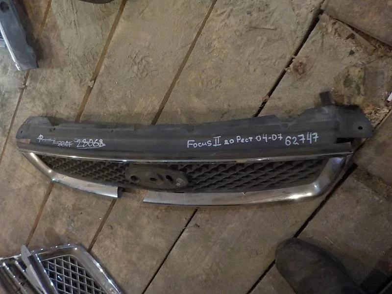 Решетка радиатора Ford Focus II (2005—2008)