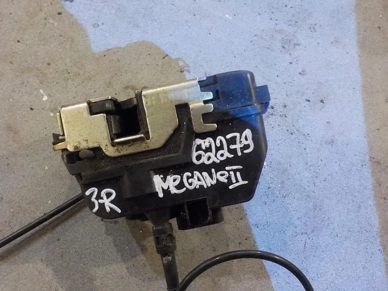 Замок двери Renault Megane II (2002—2006) Зад Право