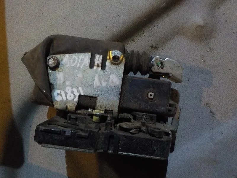 Замок двери Renault Logan I рестайлинг (2009—2015) Перед Лево