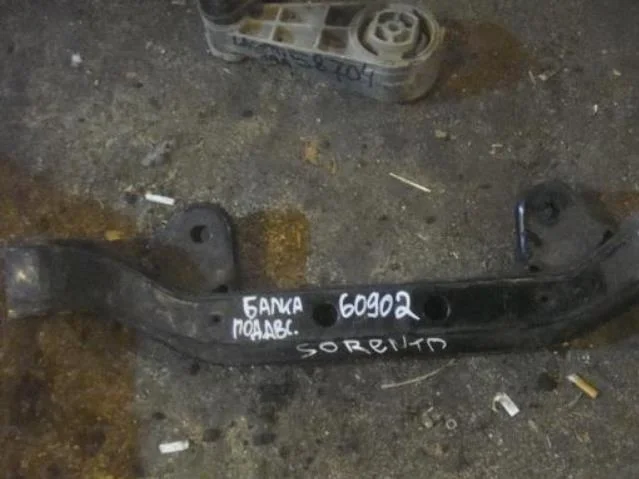Подрамник Kia Sorento I (2002—2006) Перед