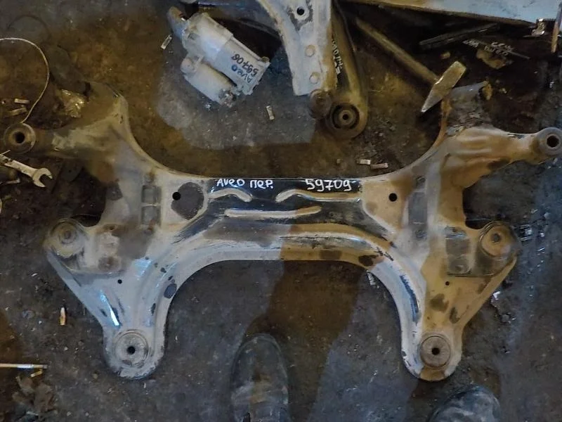 Подрамник Chevrolet Aveo I (2003—2008) Перед