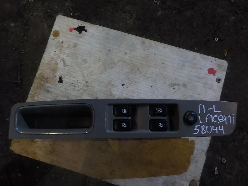 клавиши стеклоподъемников Chevrolet Lacetti I (2004—2013) Перед Лево