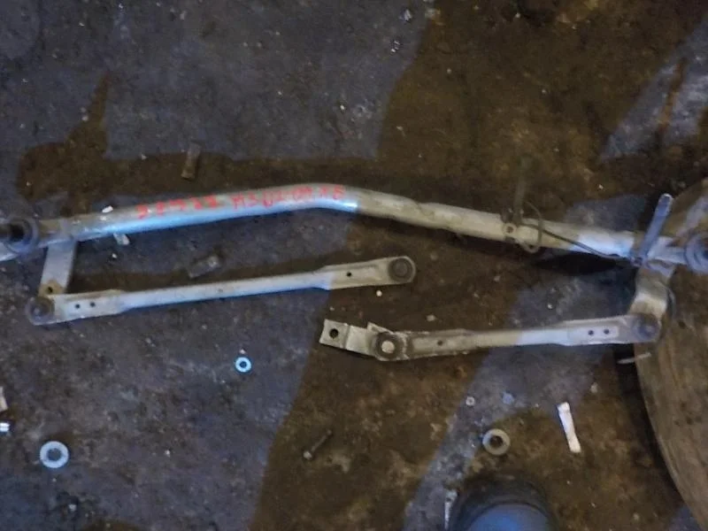 трапеция дворников Mazda 3 BK (2003—2006)