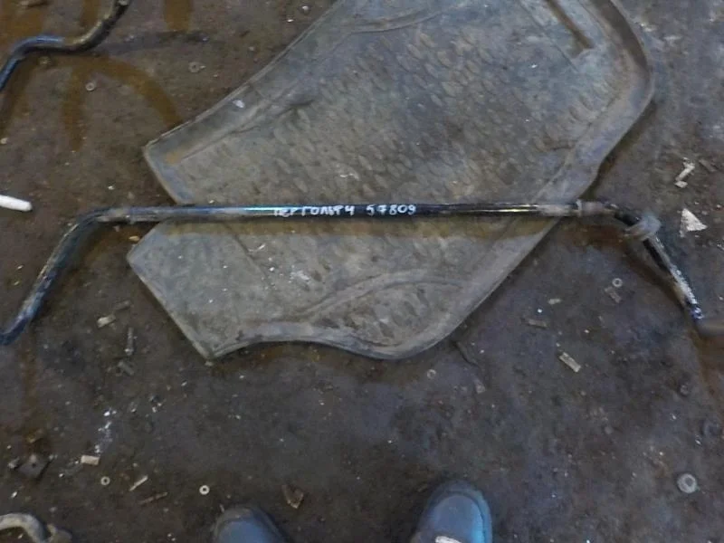 Стабилизатор Volkswagen Golf GTI V (2004—2008) Перед