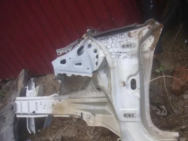 Лонжерон Mitsubishi Colt Z30 (2002—2012) Перед Лево