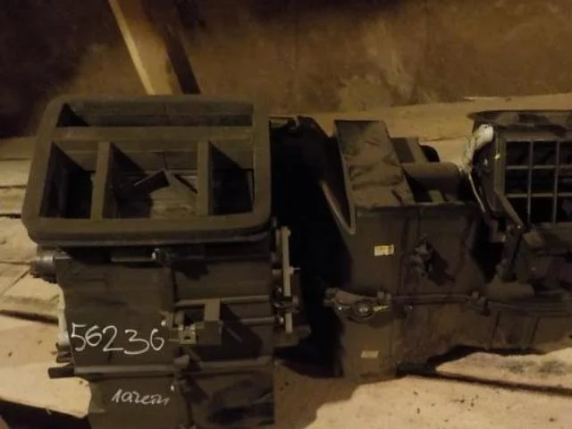 корпус печки Kia Magentis I рестайлинг (2003—2006)