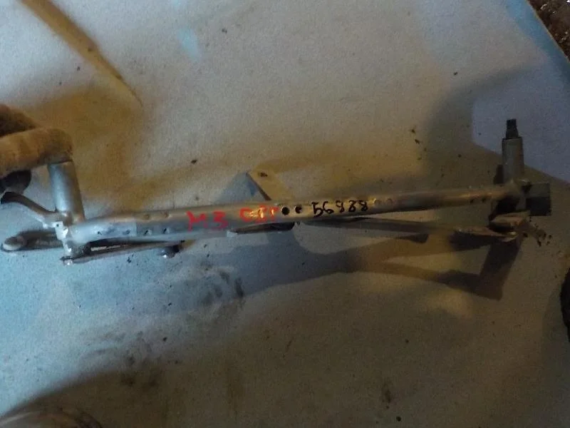 трапеция дворников Mazda 3 BK (2003—2006)