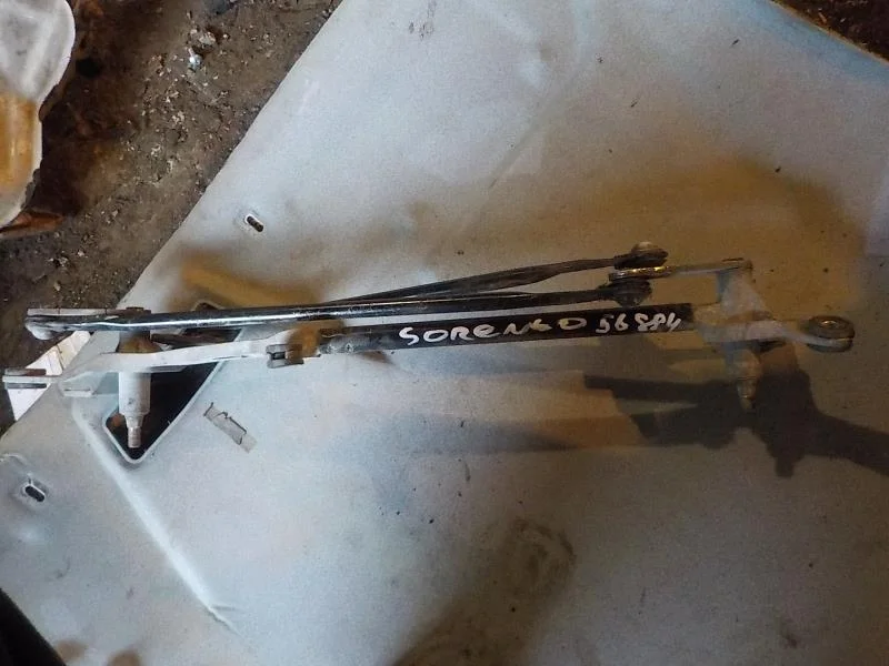 трапеция дворников Kia Sorento I (2002—2006)