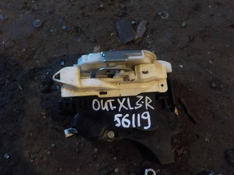 Замок двери Mitsubishi Colt Z30 (2002—2012) Зад Право