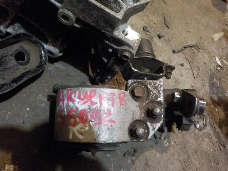 Опора двигателя Hyundai Accent II (1999—2012)