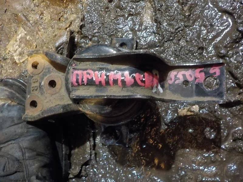 Опора двигателя Mitsubishi Lancer IX (2000—2007)  Право