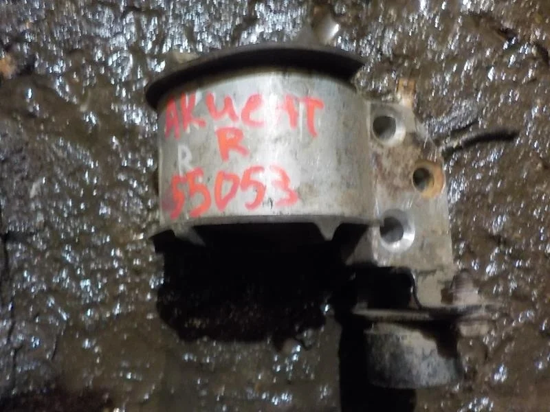 Опора двигателя Hyundai Accent II (1999—2012)