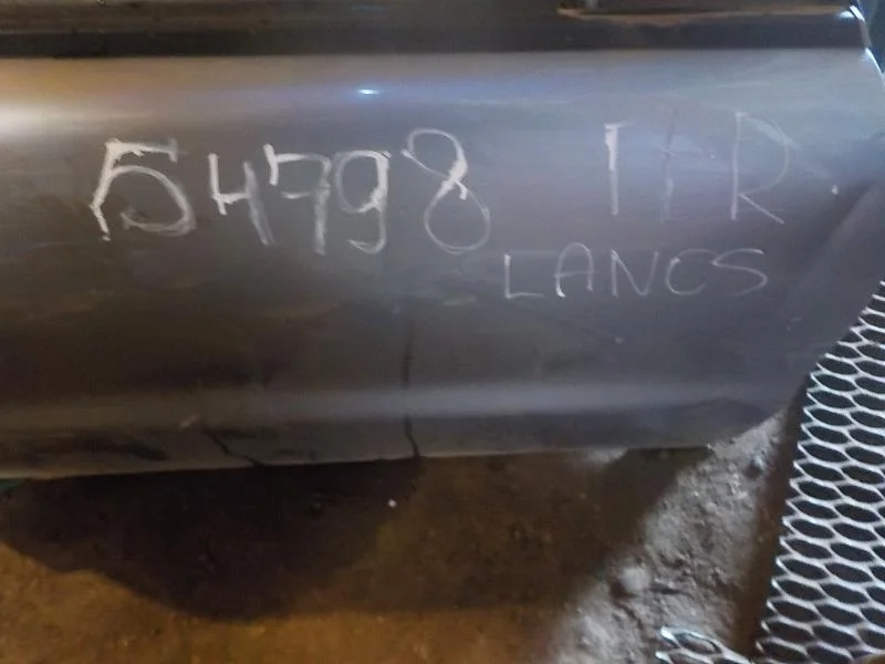 Дверь Chevrolet Lanos I (2002—2009) Перед Право