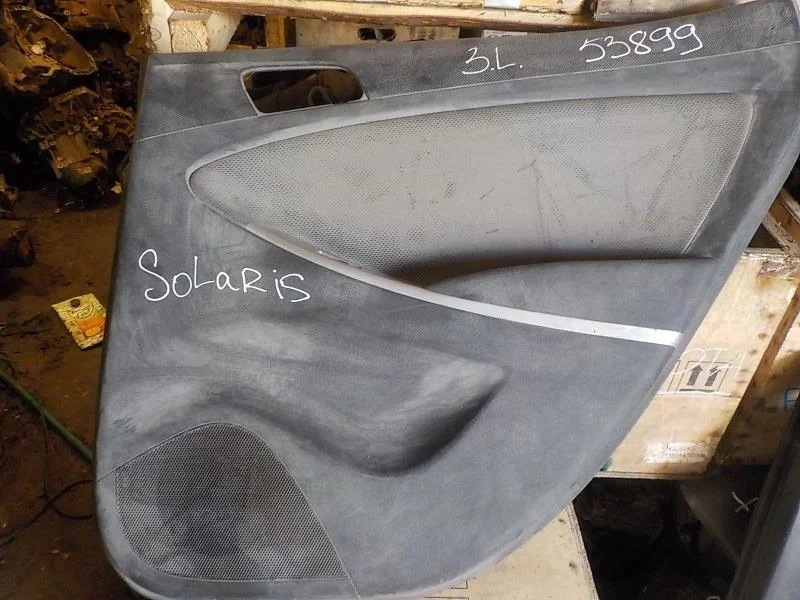 Обшивка двери Hyundai Solaris I (2010—2014)