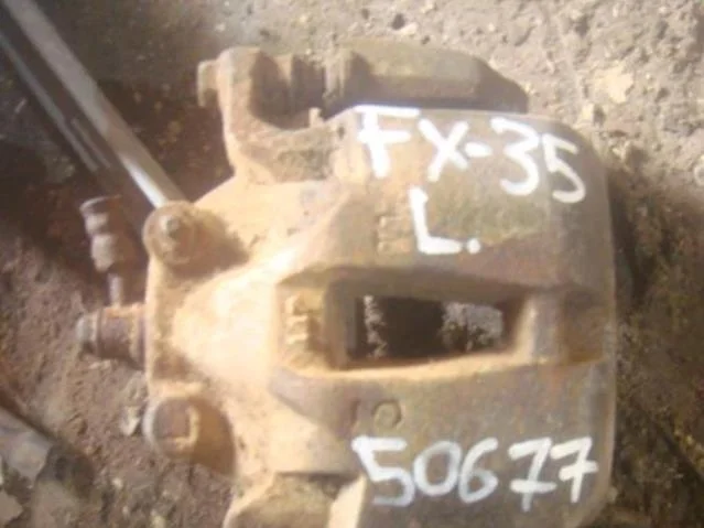 суппорт Infiniti FX35 I (2002—2006) Перед Лево