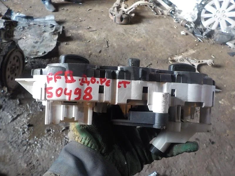 регулятор печки Ford Focus II рестайлинг (2007—2011)