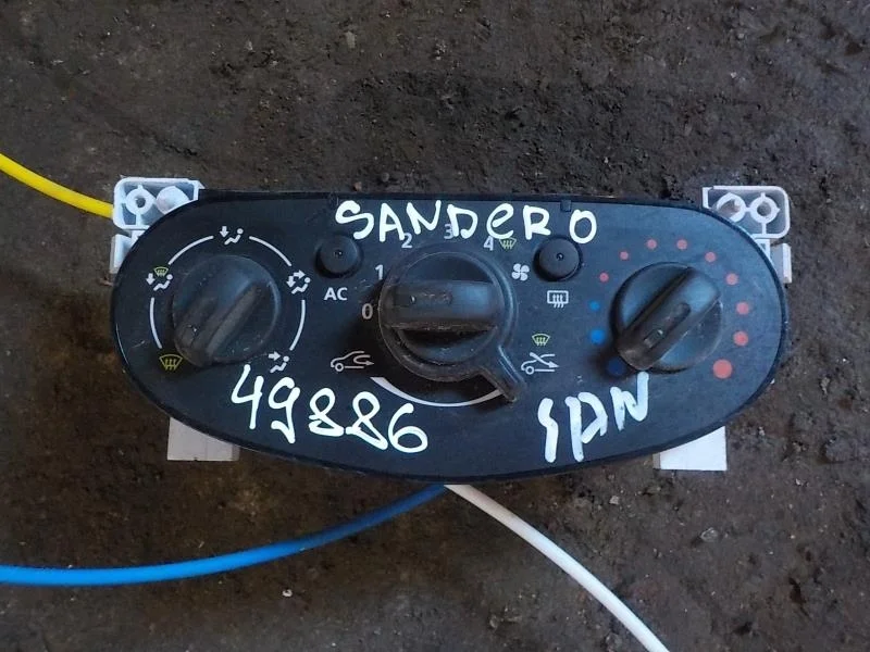 регулятор печки Renault Sandero I (2009—2014)