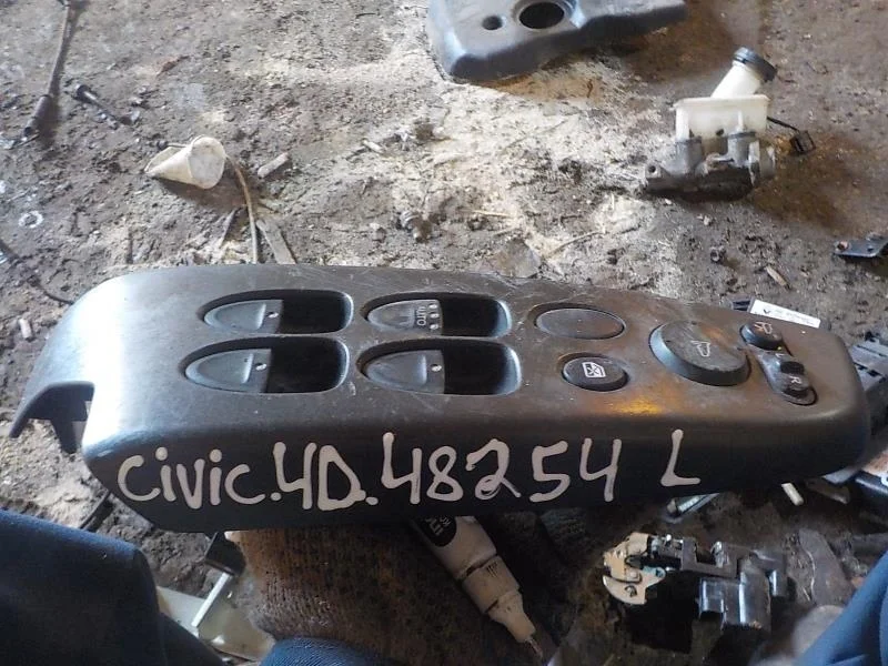 клавиши стеклоподъемников Honda Civic VIII (2005—2009) Перед Лево