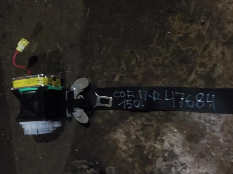 Ремень безопасности Toyota Corolla X (2006—2010) Перед Право