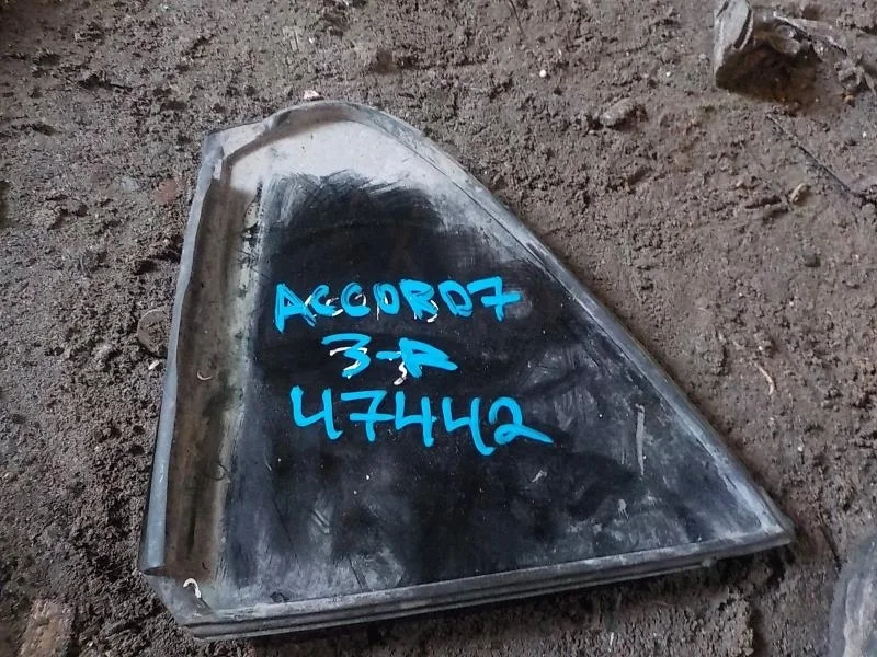 стекло Honda Accord VII рестайлинг (2005—2008) Зад Право