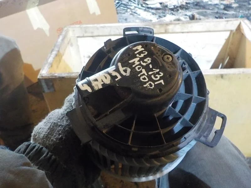 Моторчик печки Mazda 3 BK рестайлинг (2006—2009)