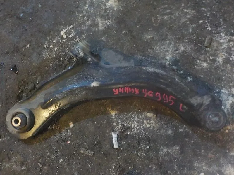 Рычаг Renault Megane II рестайлинг (2006—2009) Перед Лево