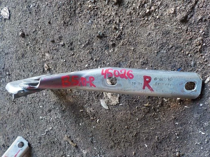 Петля капота Volkswagen Passat B5 рестайлинг (2000—2005)