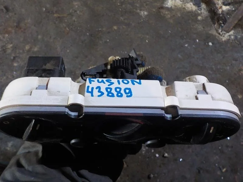 регулятор печки Ford Fusion I рестайлинг (2005—2012)