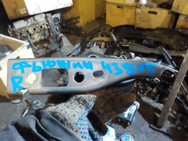 Петля капота Ford Fusion I рестайлинг (2005—2012) Перед Право