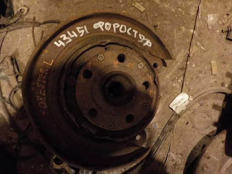 кулак поворотный Subaru Impreza GD/GC/GG рестайлинг 2 (2005—2007) Зад Лево