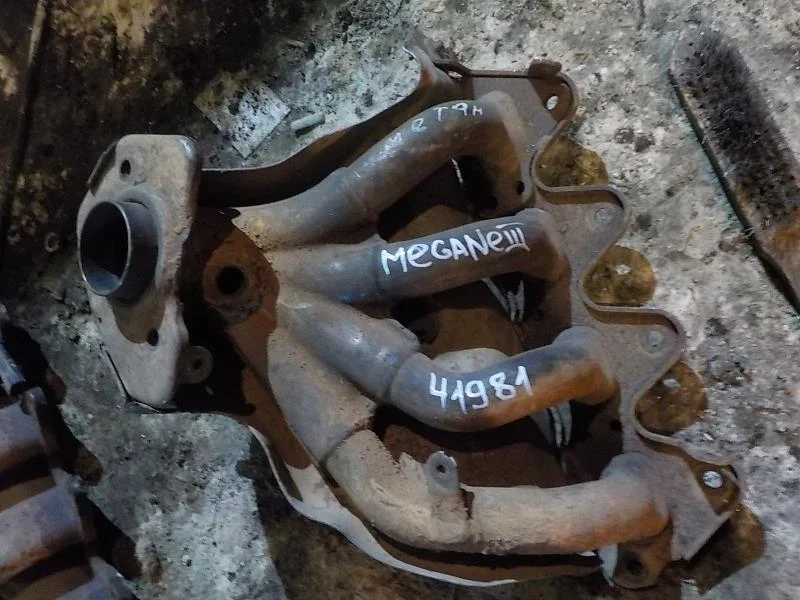 Коллектор выпускной Renault Logan I рестайлинг (2009—2015)