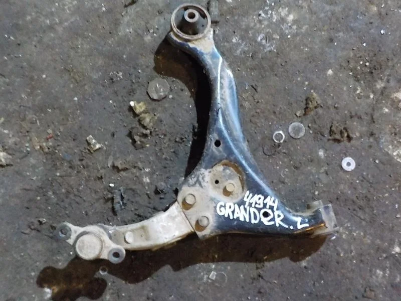 Рычаг Hyundai Sonata V (2004—2007) Перед Лево