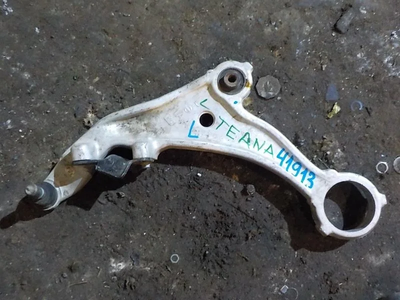 Рычаг Nissan Teana J32 (2008—2011) Перед Лево