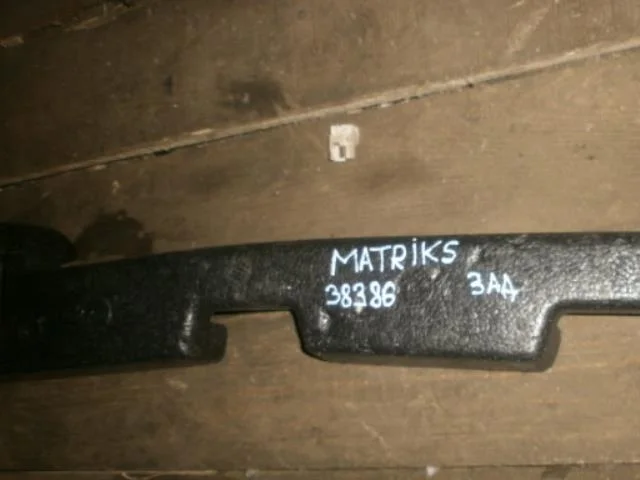 Абсорбер бампера Hyundai Matrix I (2001—2005) Зад