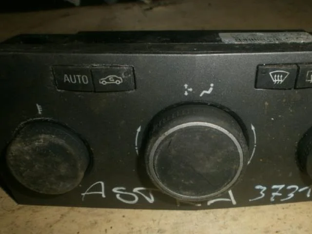 регулятор печки Opel Astra H (2004—2007)