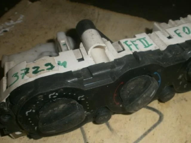 регулятор печки Ford Focus II рестайлинг (2007—2011)