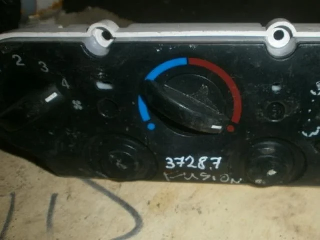 регулятор печки Ford Fusion I рестайлинг (2005—2012)