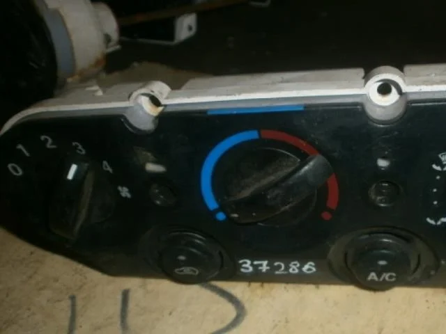 регулятор печки Ford Fusion I рестайлинг (2005—2012)