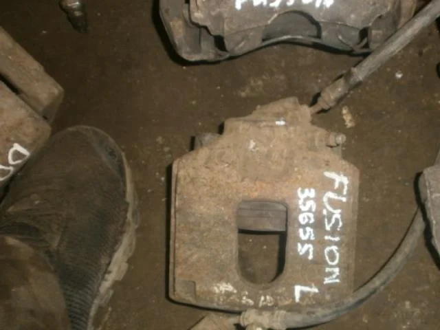 суппорт Ford Fusion I рестайлинг (2005—2012) Перед Лево