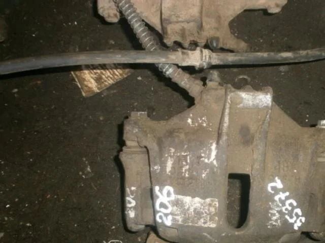 суппорт Citroen C3 Picasso I (2009—2012) Перед Право