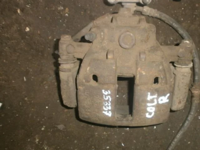 суппорт Mitsubishi Colt Z30 (2002—2012) Перед Право