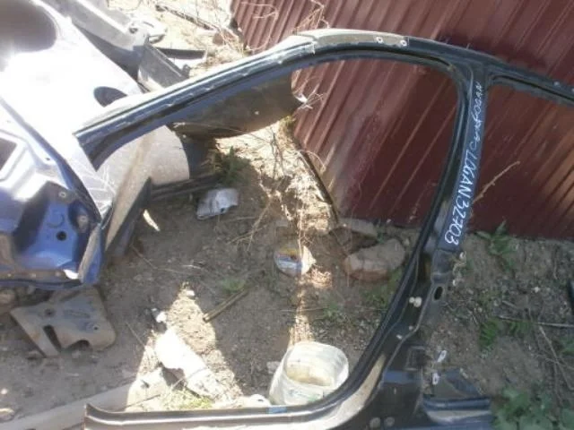 боковина кузова Renault Logan I (2004—2009)  Лево