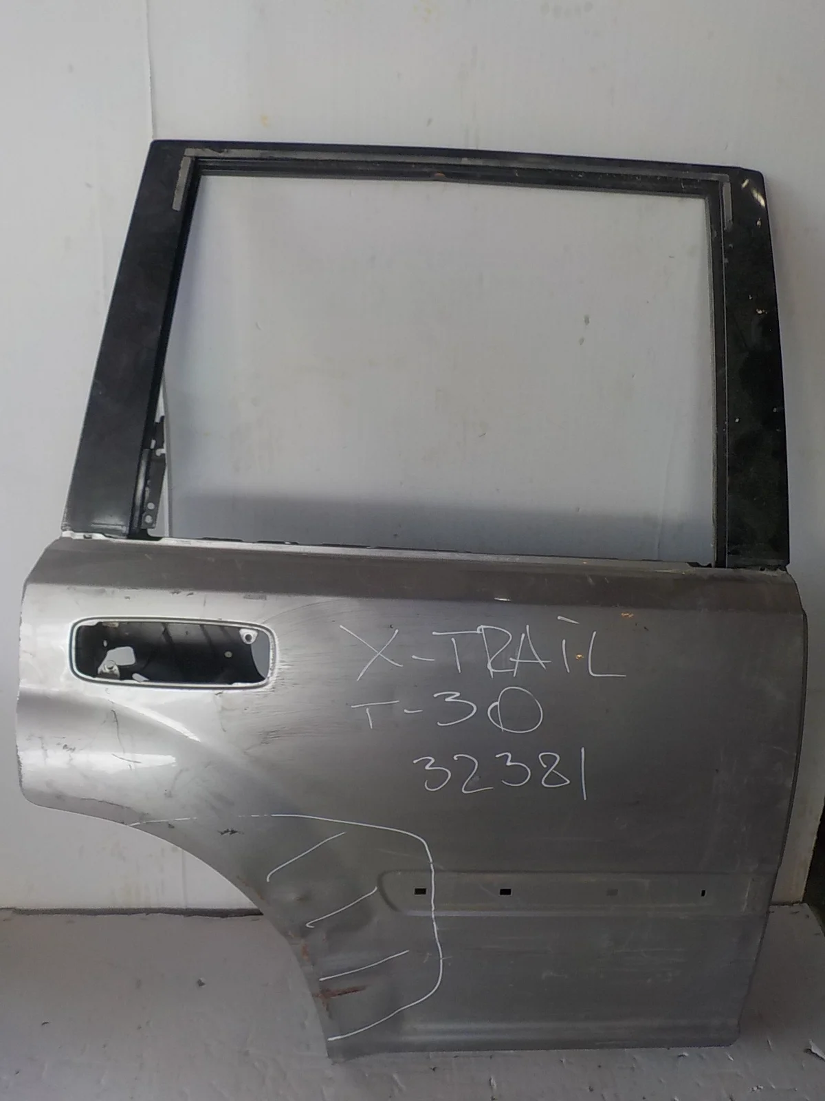 Дверь Nissan X-Trail I (2000—2007)