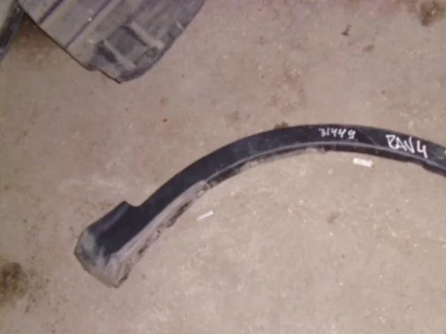 Накладка на крыло Toyota RAV4 IV (2012—2015) Перед Право